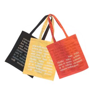 HUHTIALE: 3 Holy Spirit -puuvillakassia kahden hinnalla 36€